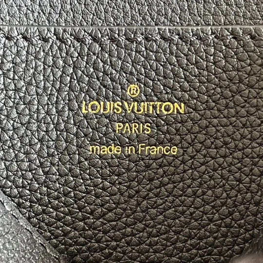 LOUIS VUITTON PONT 9 SOFT MM BAG