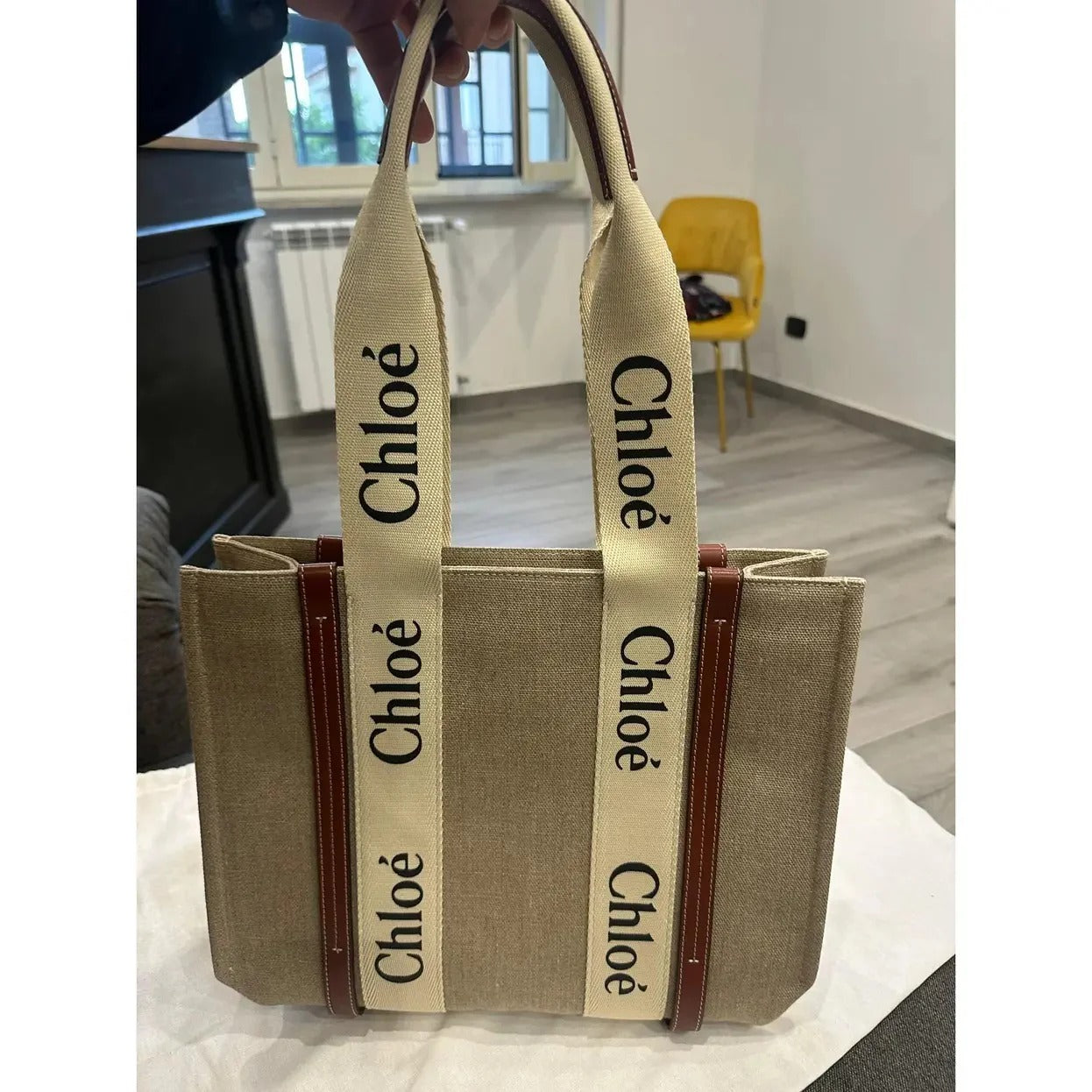 LARGE WOODY BAG IN LINEN BY CHLOÉ