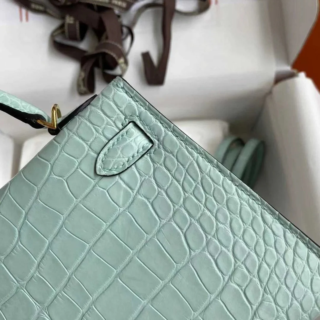 HERMÈS KELLY 28 VERT D’EAU ALLIGATOR – LIMITED EDITION