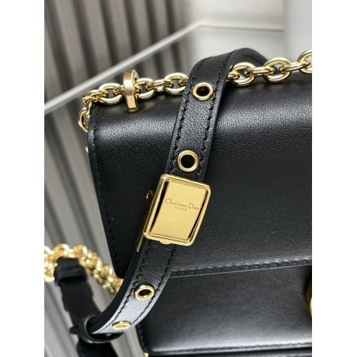 DIOR 30 MONTAIGNE EAST-WEST BAG WITH CHAIN